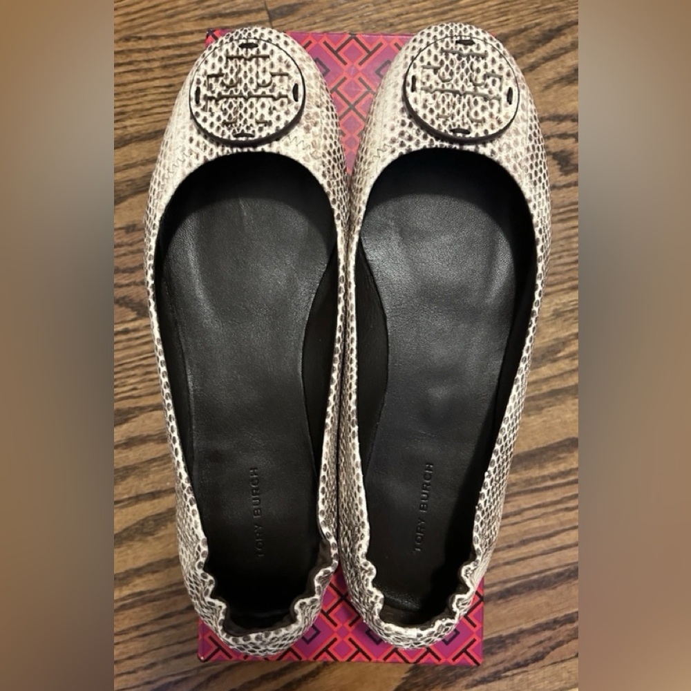 Tory Burch Minnie Travel Logo Ballet Flats Cream Roccia Size 9